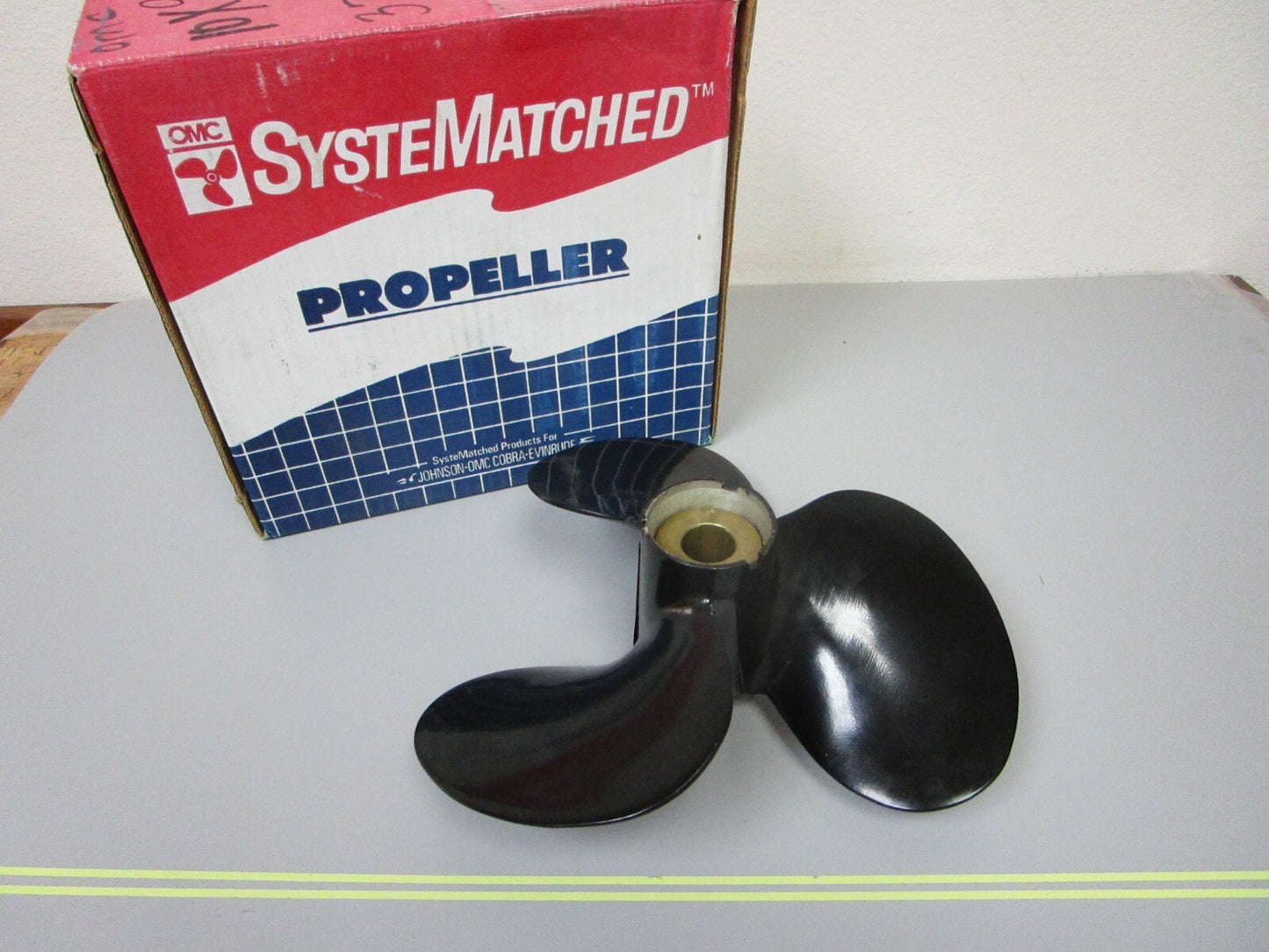 *NEW OEM* 0720 OMC Johnson Evinrude 65 85 HP 10 x 9.25P Propeller 379260 0379260