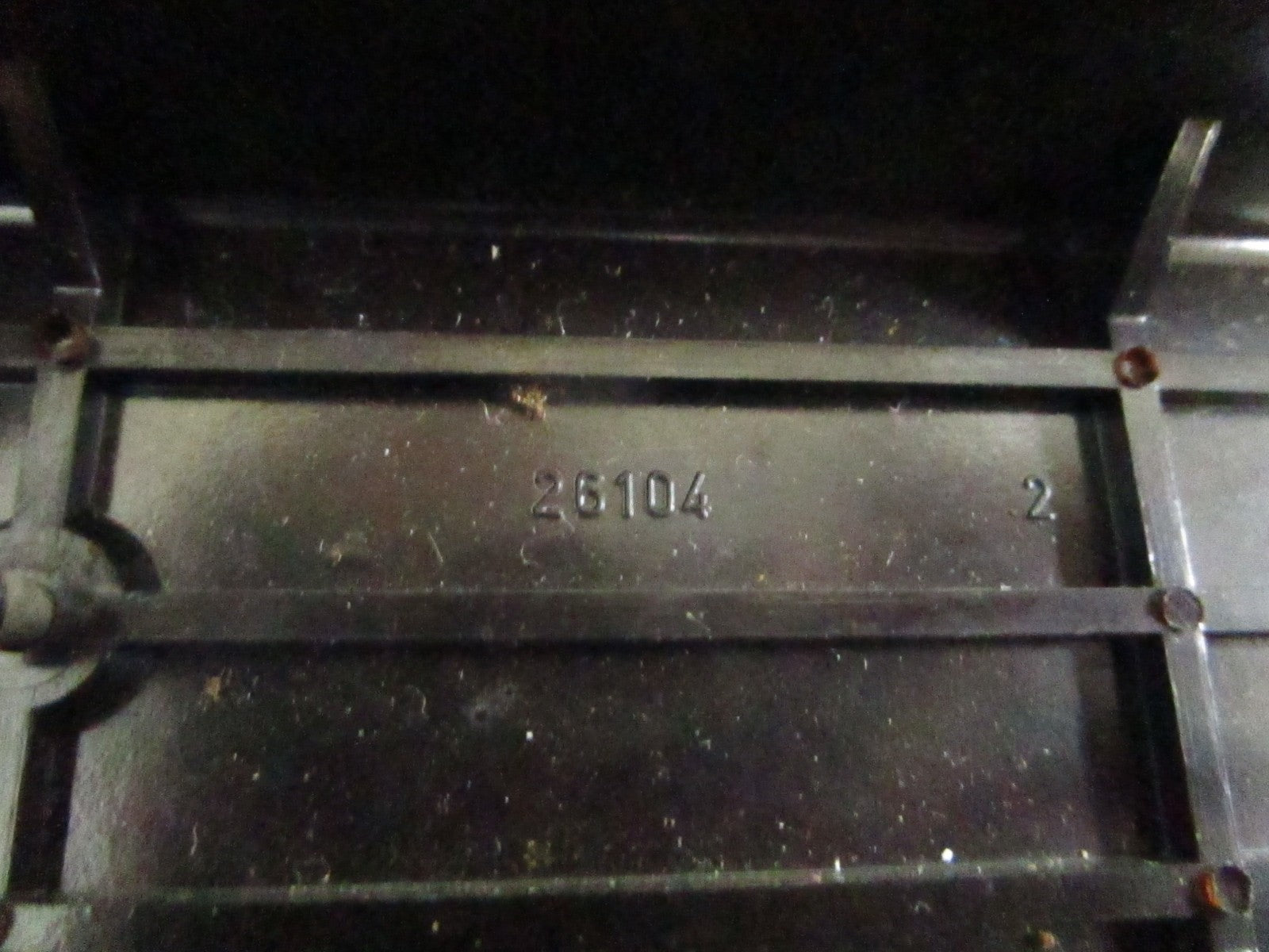 NEW OEM 26104 Mercedes-Benz Fuse Cover Box 0820