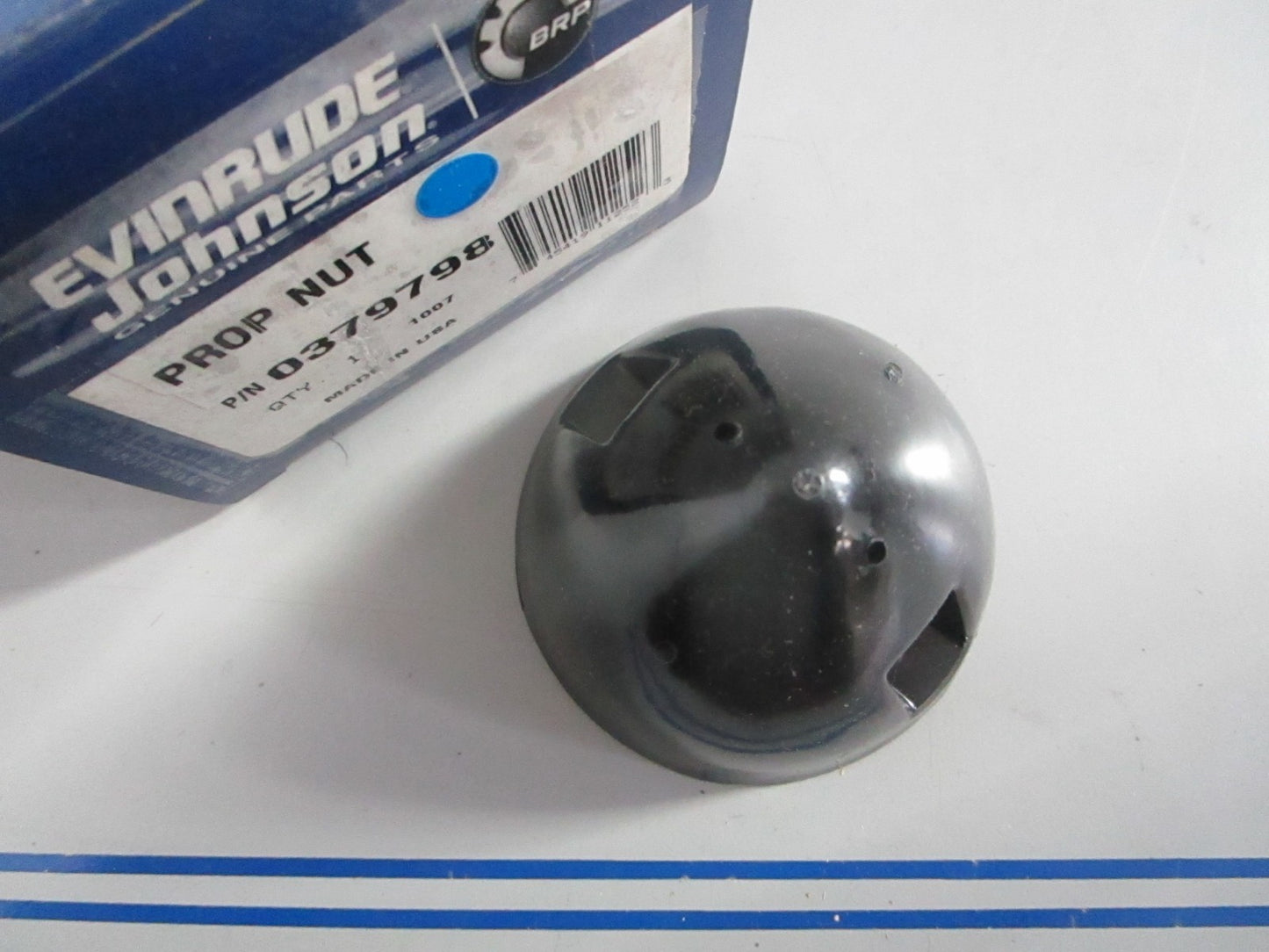 NEW OEM 379798 0379798 OMC Johnson Evinrude Prop Nut 0820