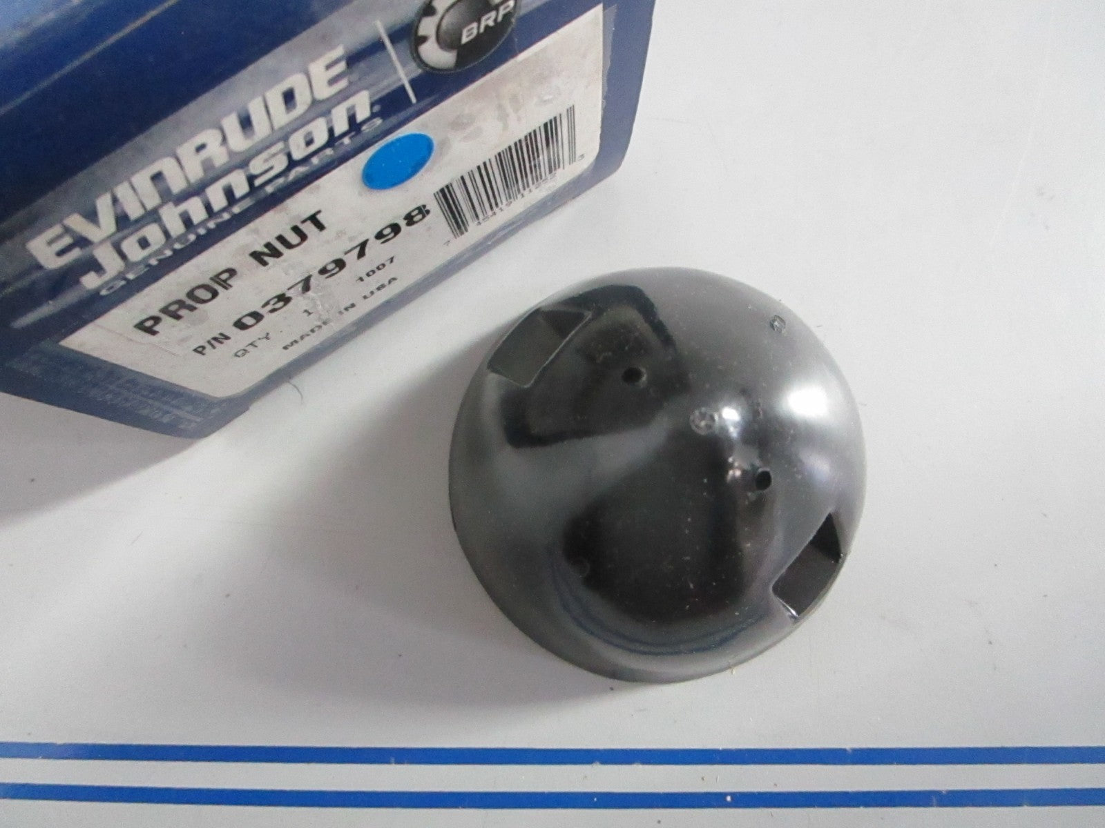 NEW OEM 379798 0379798 OMC Johnson Evinrude Prop Nut 0820