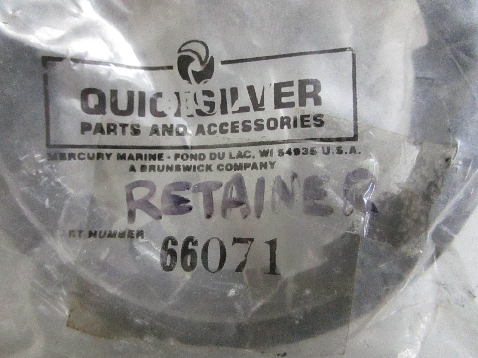 *NEW OEM* 0820 Mercury Quicksilver Retainer 66071