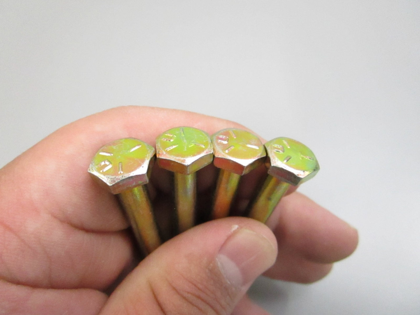 NEW OEM (LOT OF 4) 8002-048 Arctic Cat Screw 0810