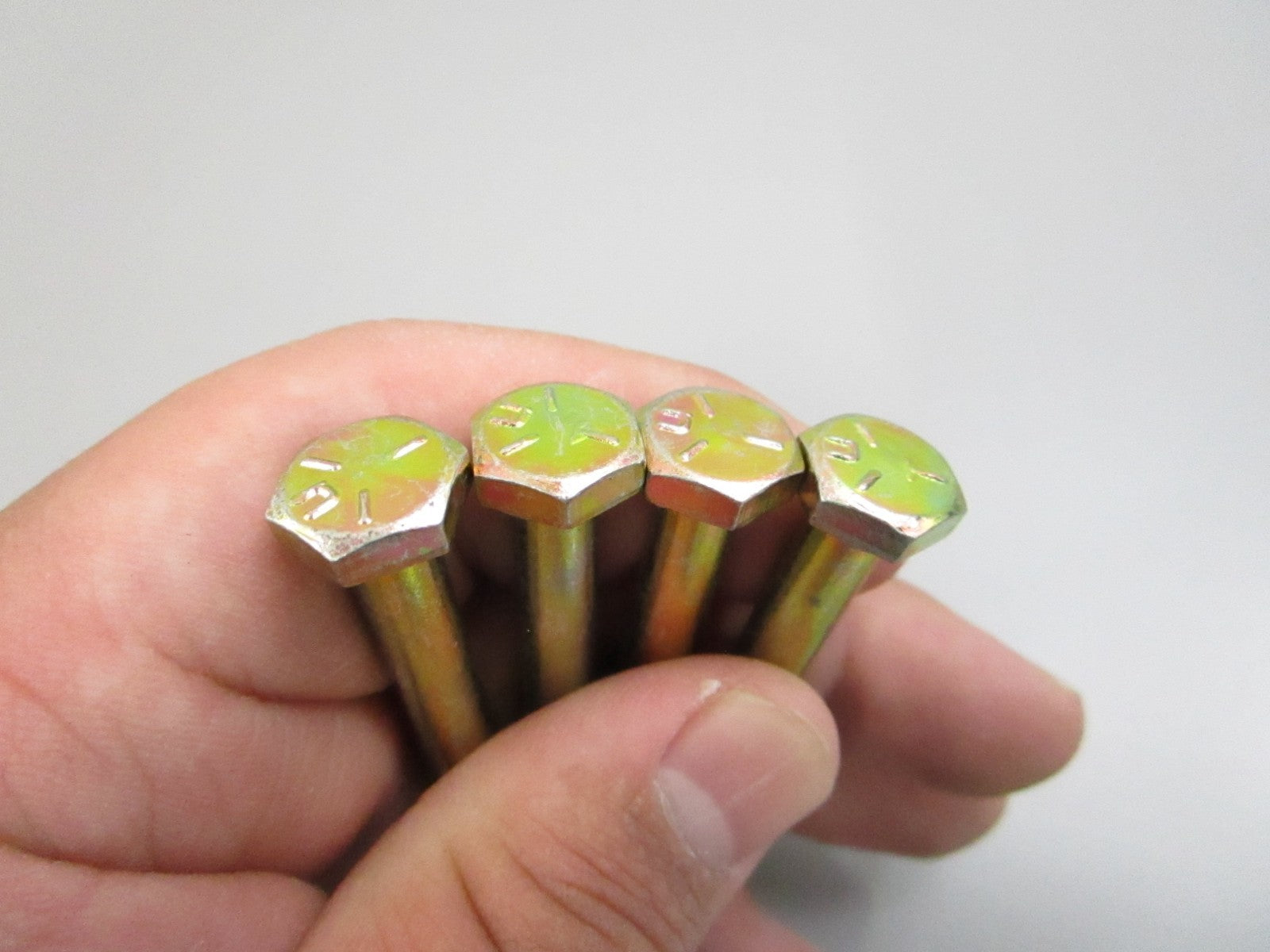 NEW OEM (LOT OF 4) 8002-048 Arctic Cat Screw 0810
