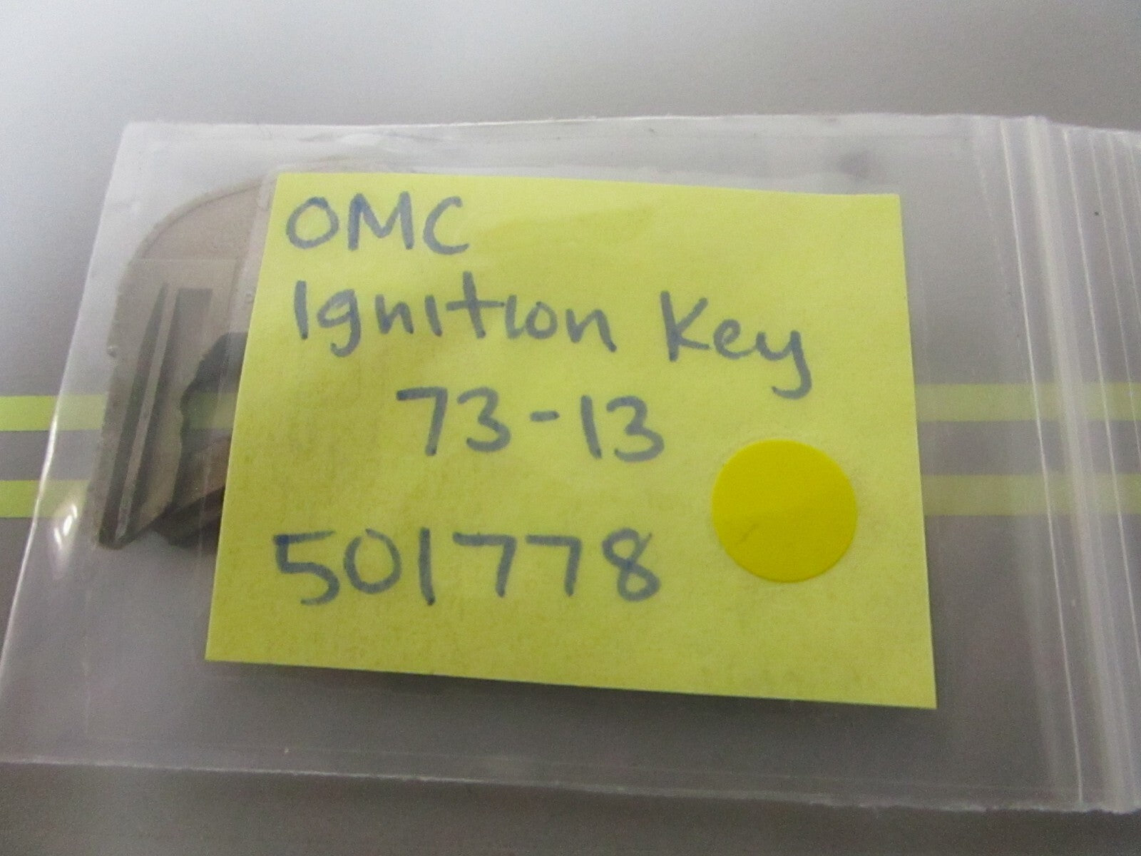 *NEW OEM* 0810 OMC Johnson Evinrude Ignition Key 73-13 501778 0501778