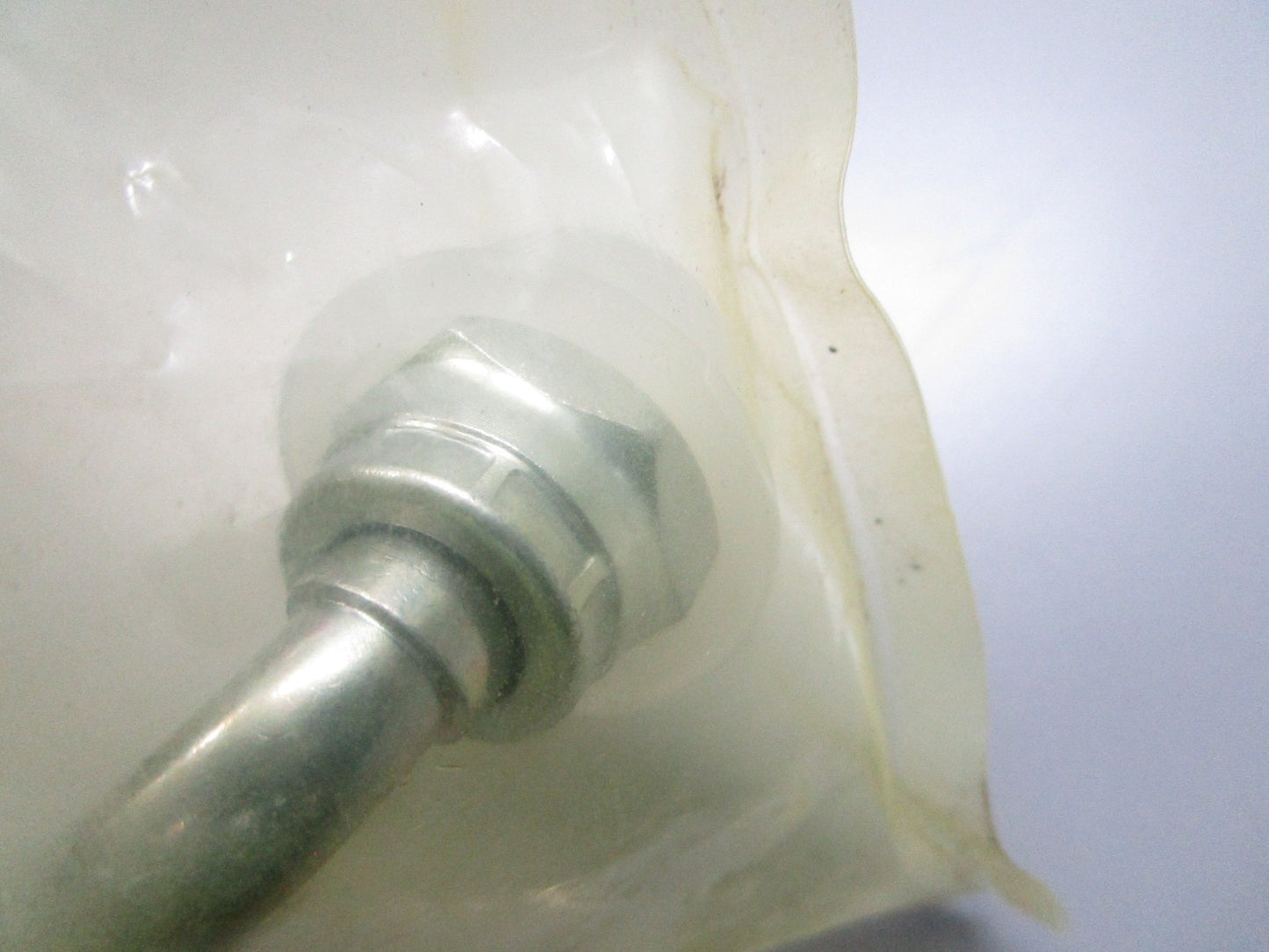 *NEW OEM* 0810 Cummins Vent Tube 4374002