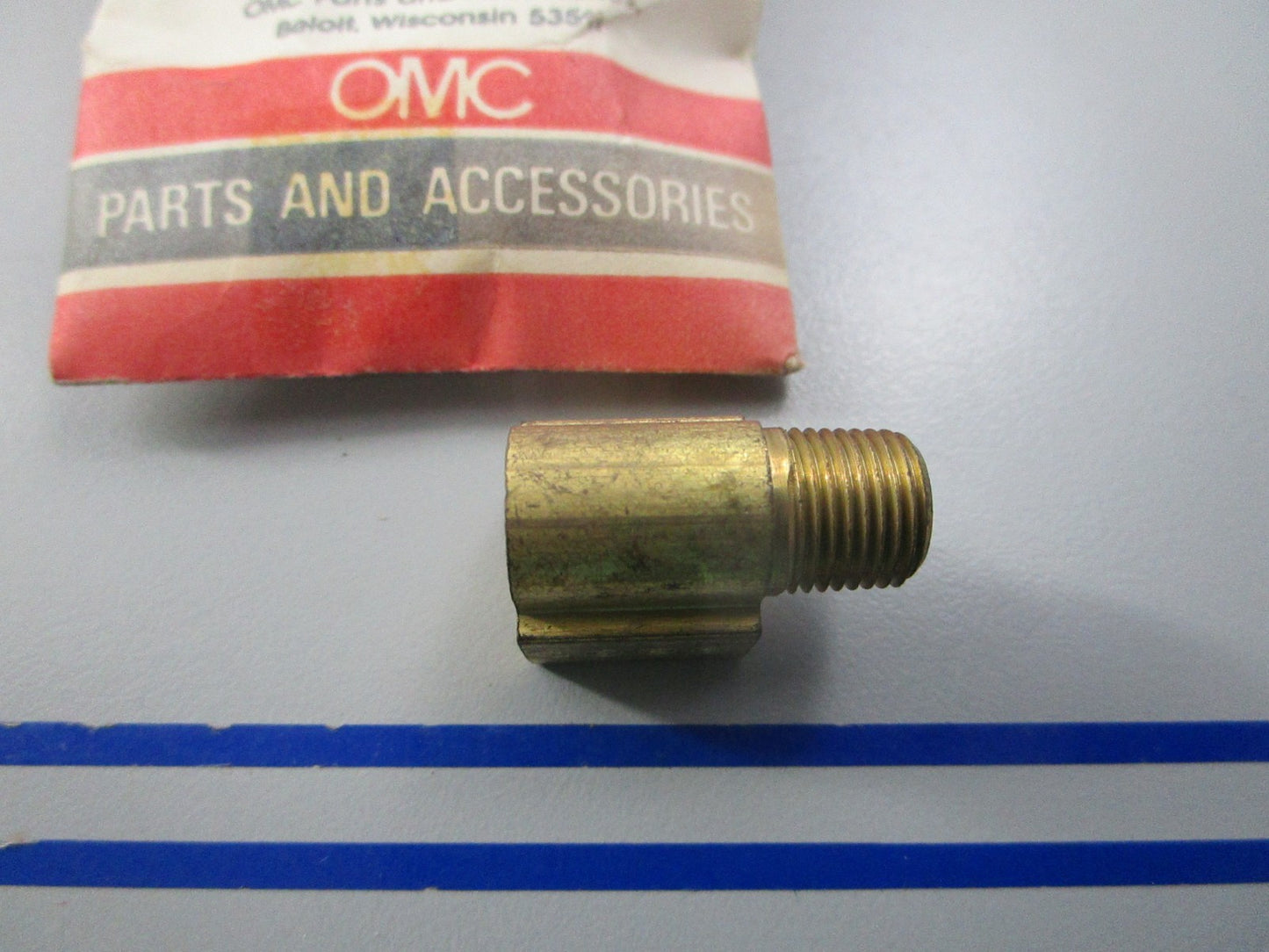 NEW OEM 310924 0310924 OMC Johnson Evinrude Fitting 0810