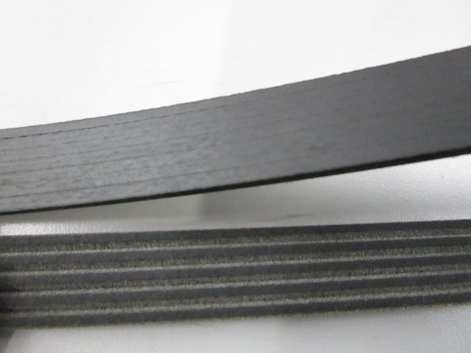 Gates K050538 Micro-V Serpentine Belt 5-Rib 54.3in NEW 0810
