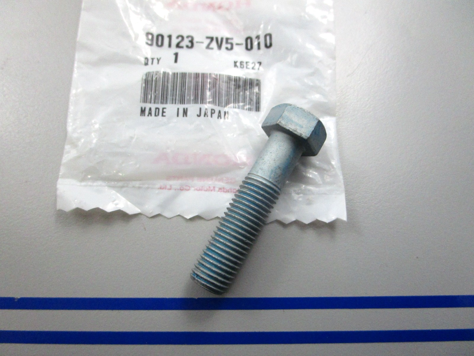 *NEW OEM* 0810 Honda Bolt 90123-ZV5-010