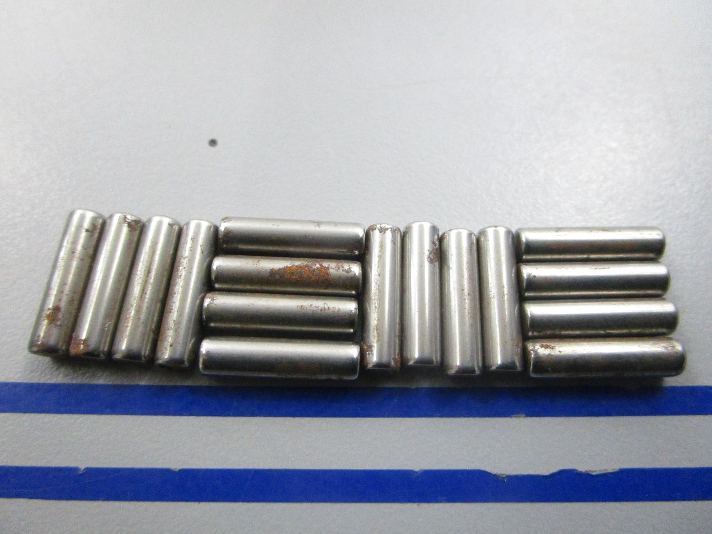 NEW OEM (LOT OF 16) 386535 0386535 OMC Johnson Evinrude Needle Bearing Pin 0810