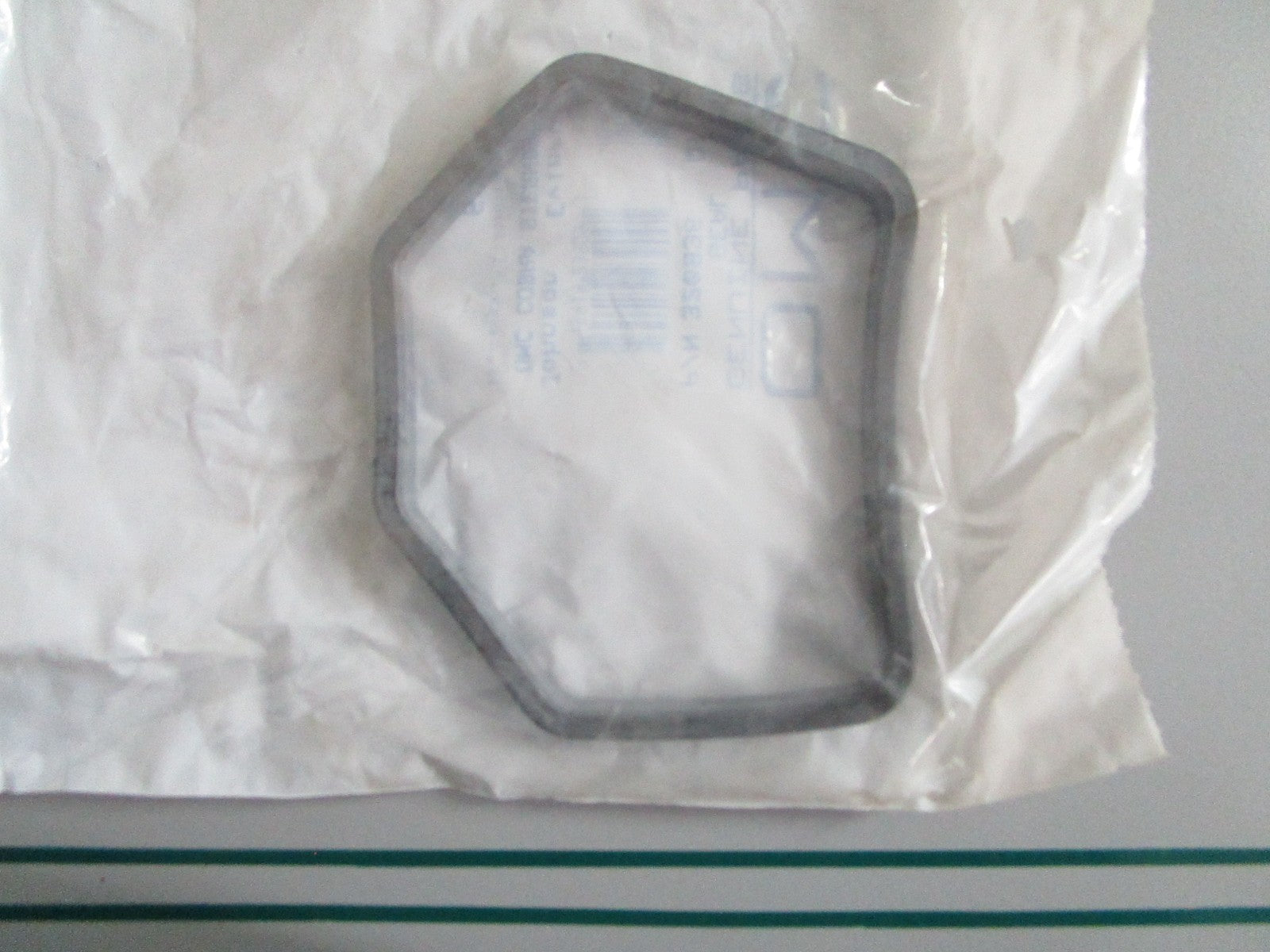 NEW OEM 320936 0320936 OMC Johnson Evinrude Seal 0820