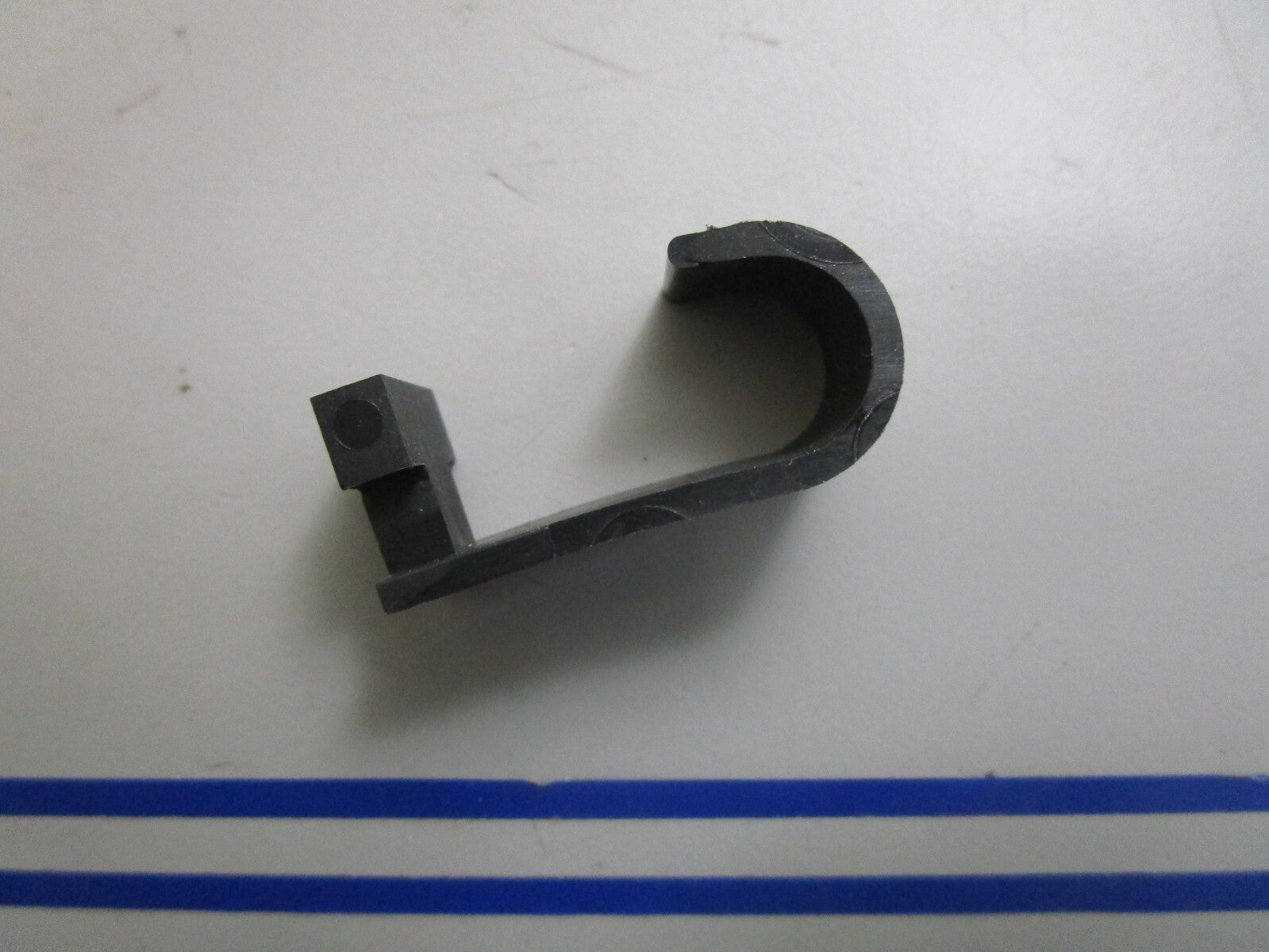 *NEW OEM* 0810 Mercury Quicksilver Rod Retainer 61007