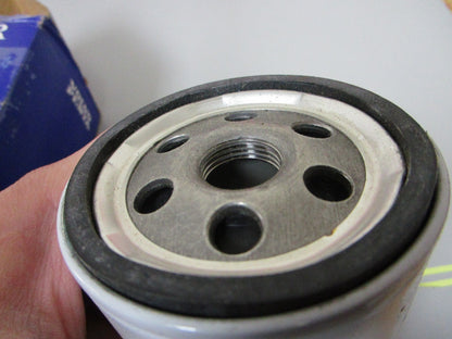 *NEW OEM* 0810 Volvo Penta Oil Filter 841750
