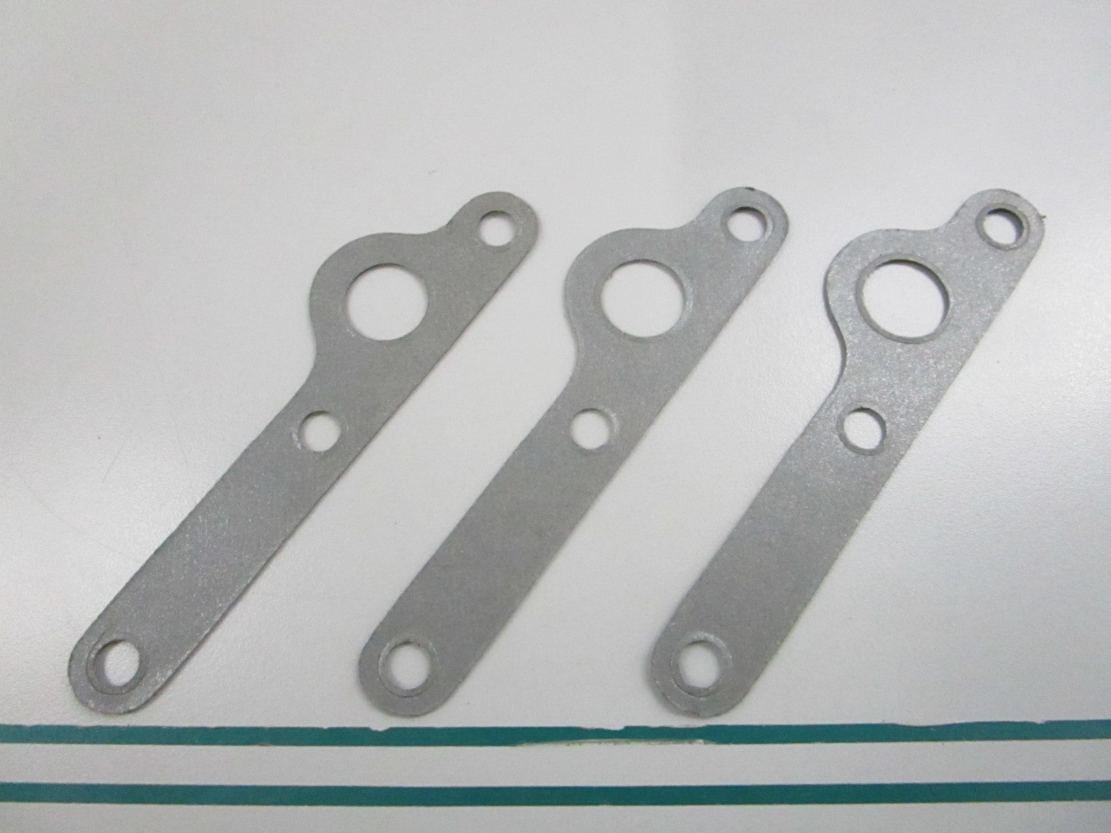 NEW OEM (LOT OF 3) 332999 0332999 OMC Johnson Evinrude Gasket 0810