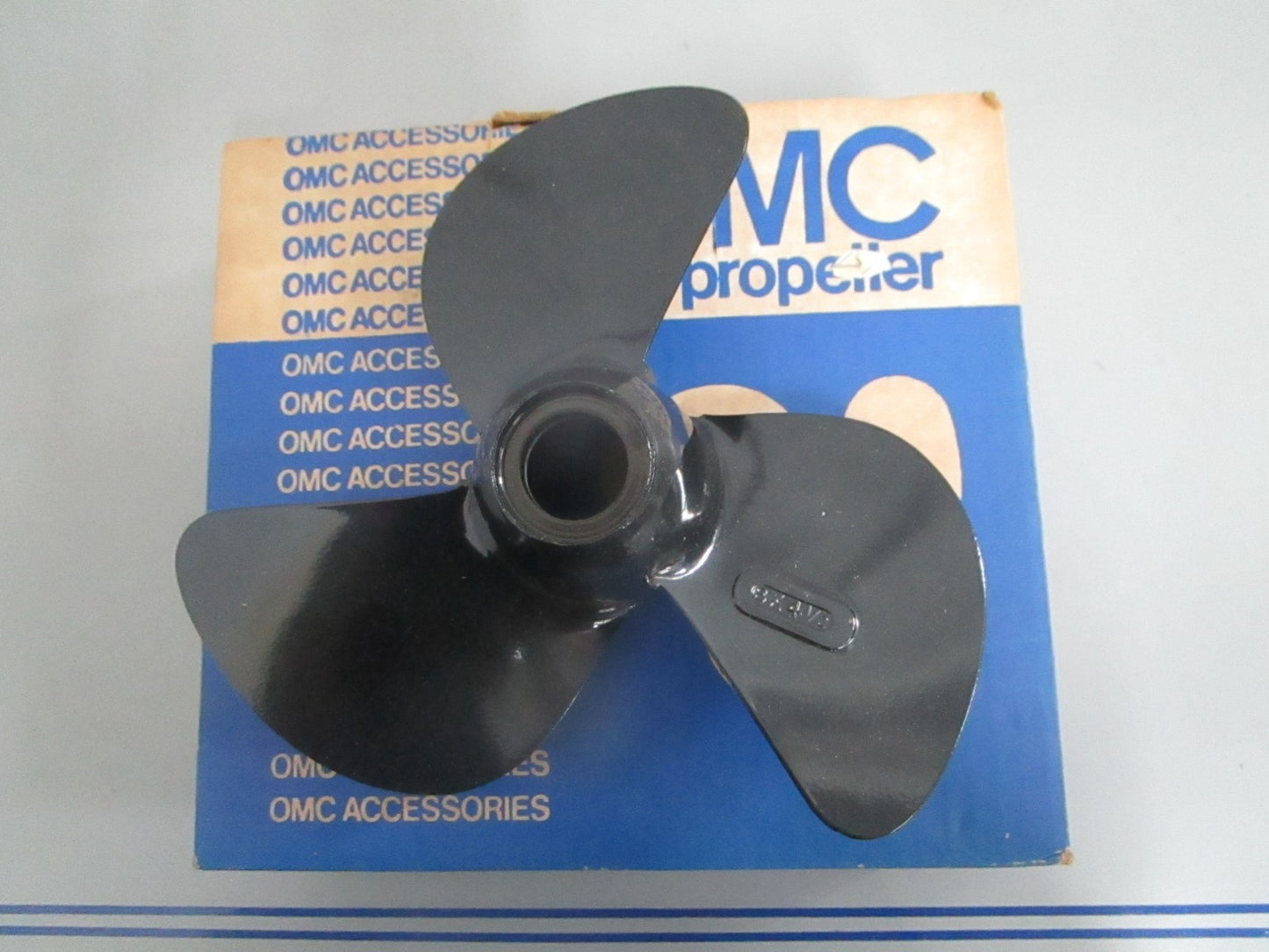 *NEW OEM* 0820 OMC Johnson Evinrude 8×4½ Propeller 310208 0310208