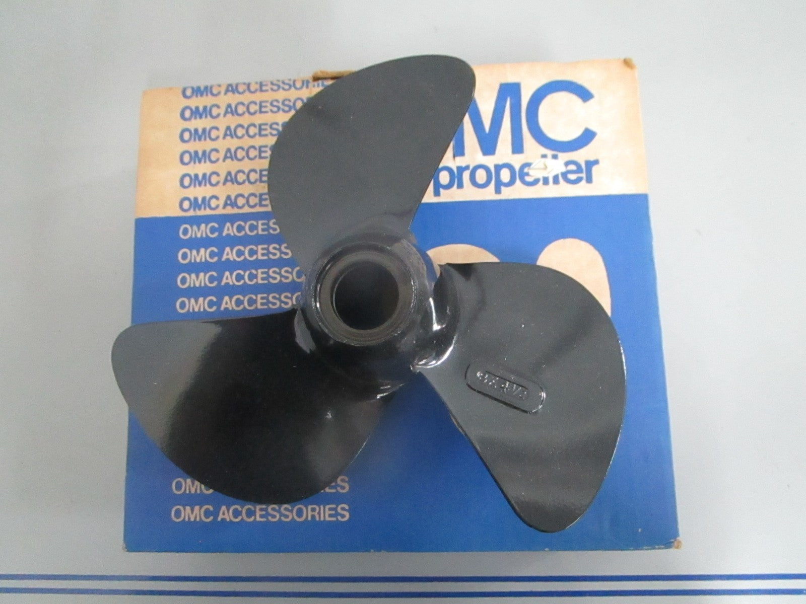 *NEW OEM* 0820 OMC Johnson Evinrude 8×4½ Propeller 310208 0310208