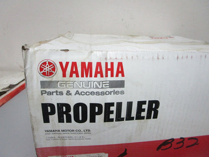 *NEW OEM* 0720 Yamaha RH 3 Blade Stainless Steel 14½ x 25 Propeller 66K-45972-B0