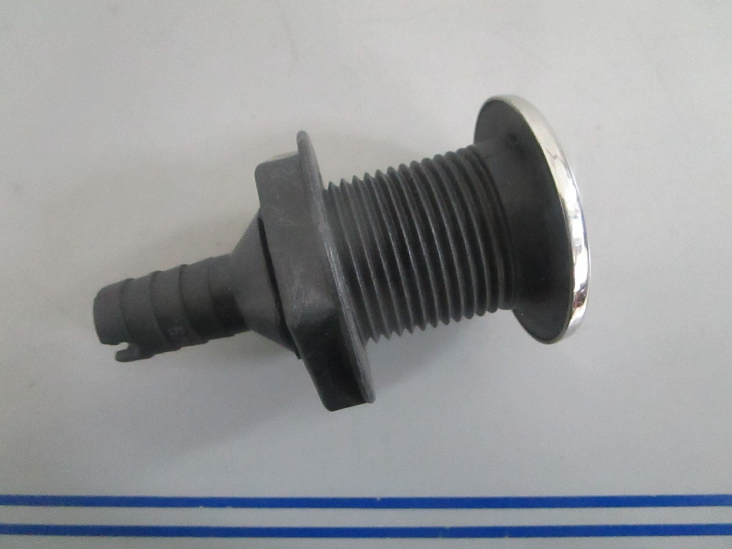 NEW OEM 18431 Seachoice ⅝" Stainless Steel Thru Hull Fitting 0820