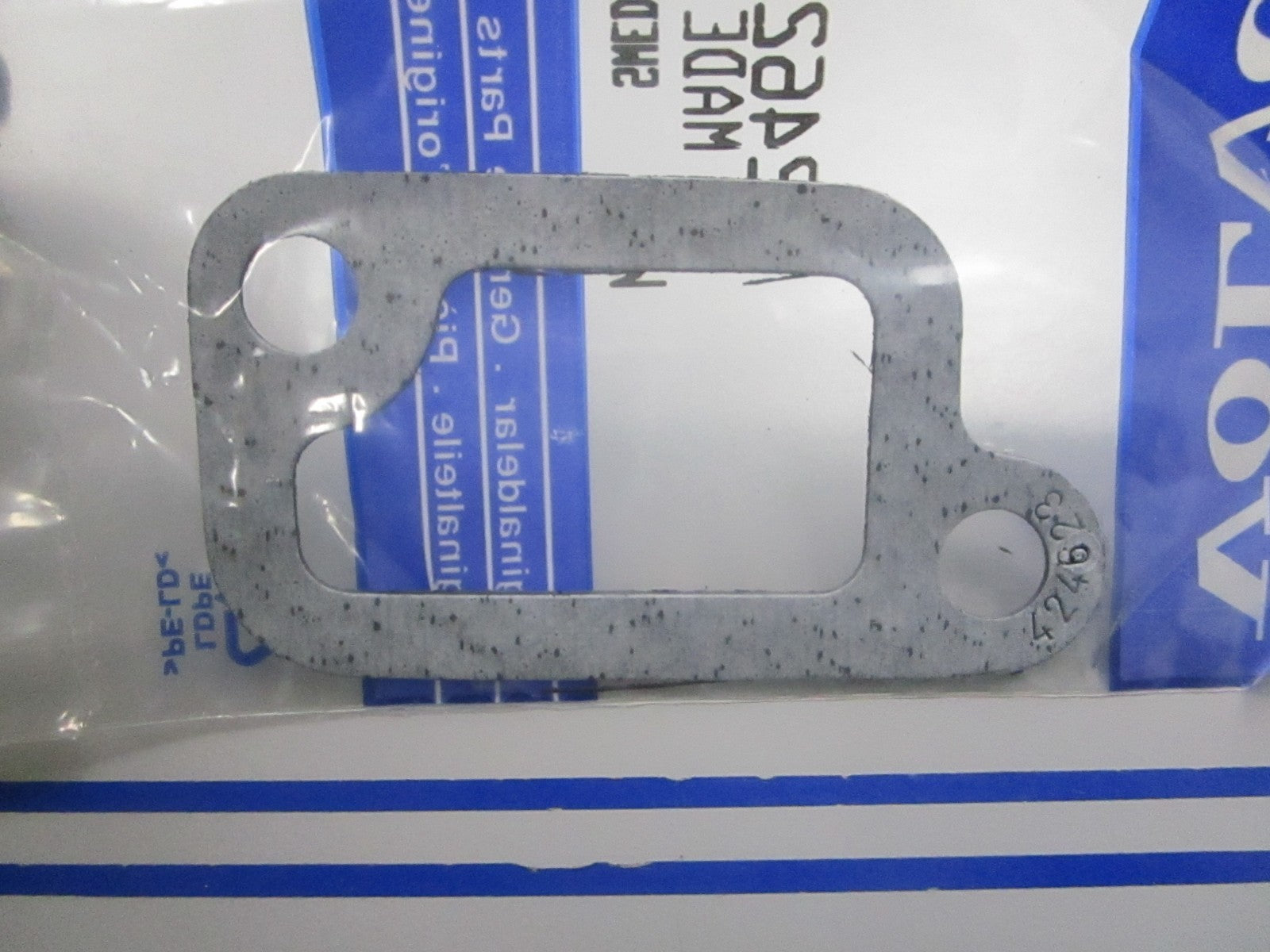 NEW OEM 424623 Volvo Penta Gasket 0810