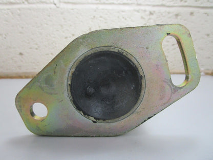 *NEW OEM* 0820 Volvo Penta Rubber Cushion 829646
