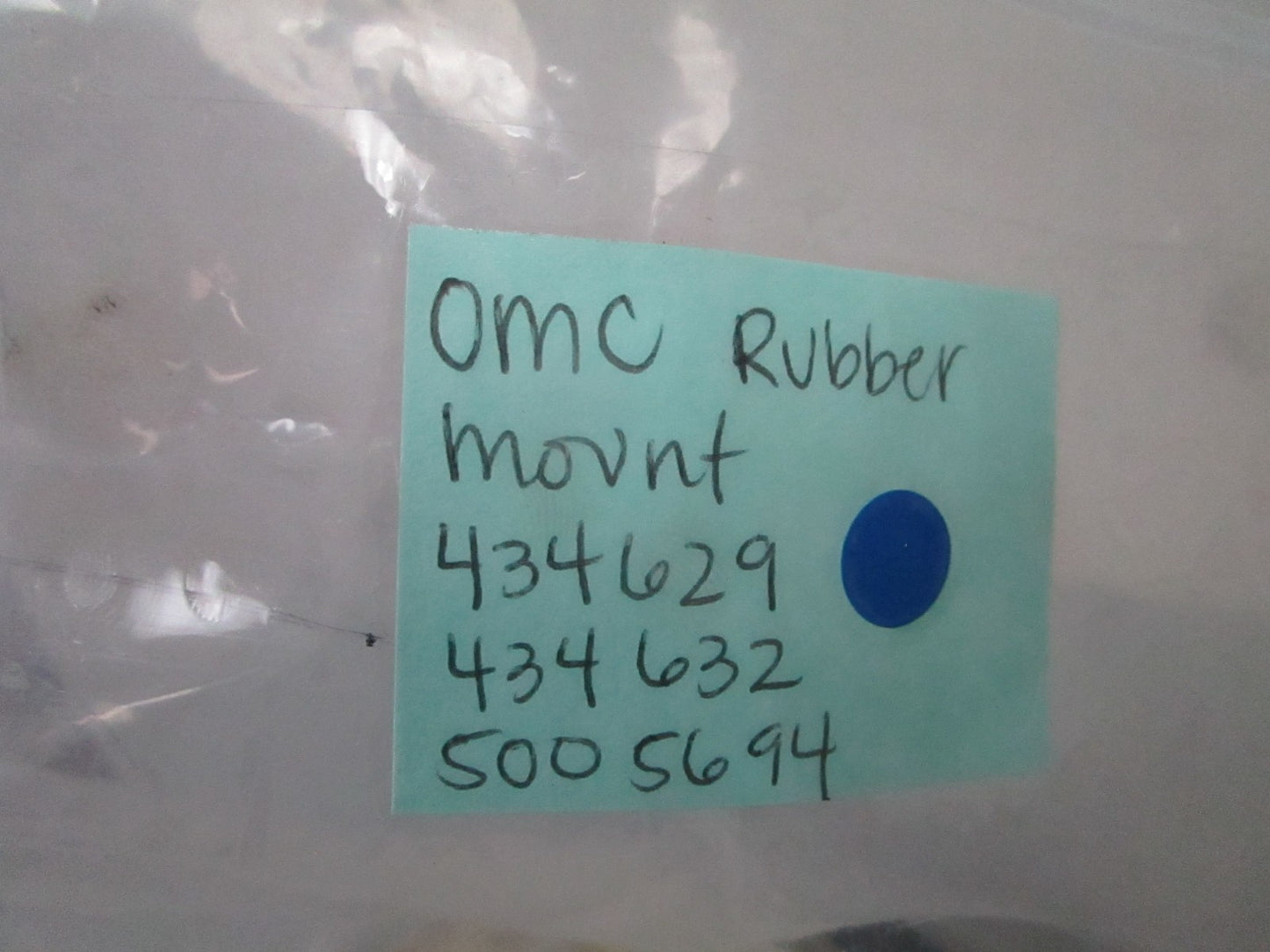 *NEW OEM* 0720 OMC Johnson Evinrude Lower Rubber Mount 5005694