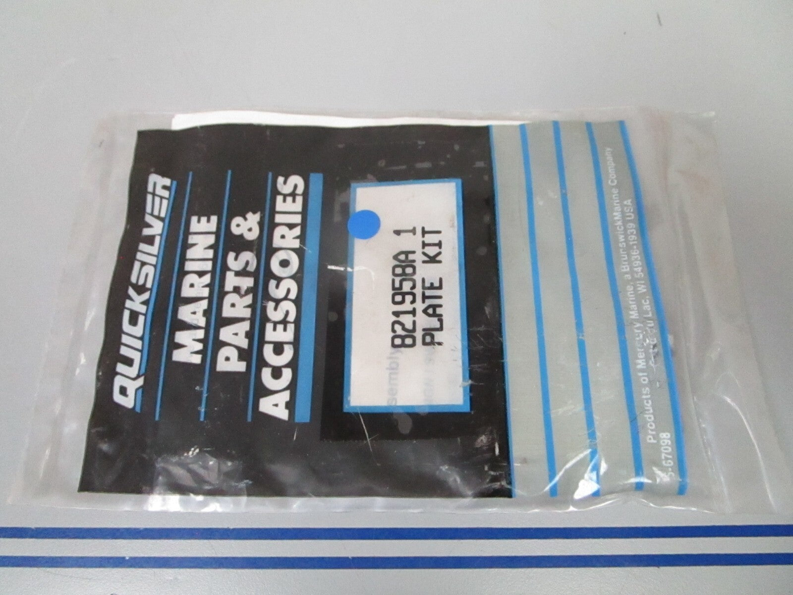 *NEW OEM* 0810 Mercury Quicksilver Plate Kit 821958A 1