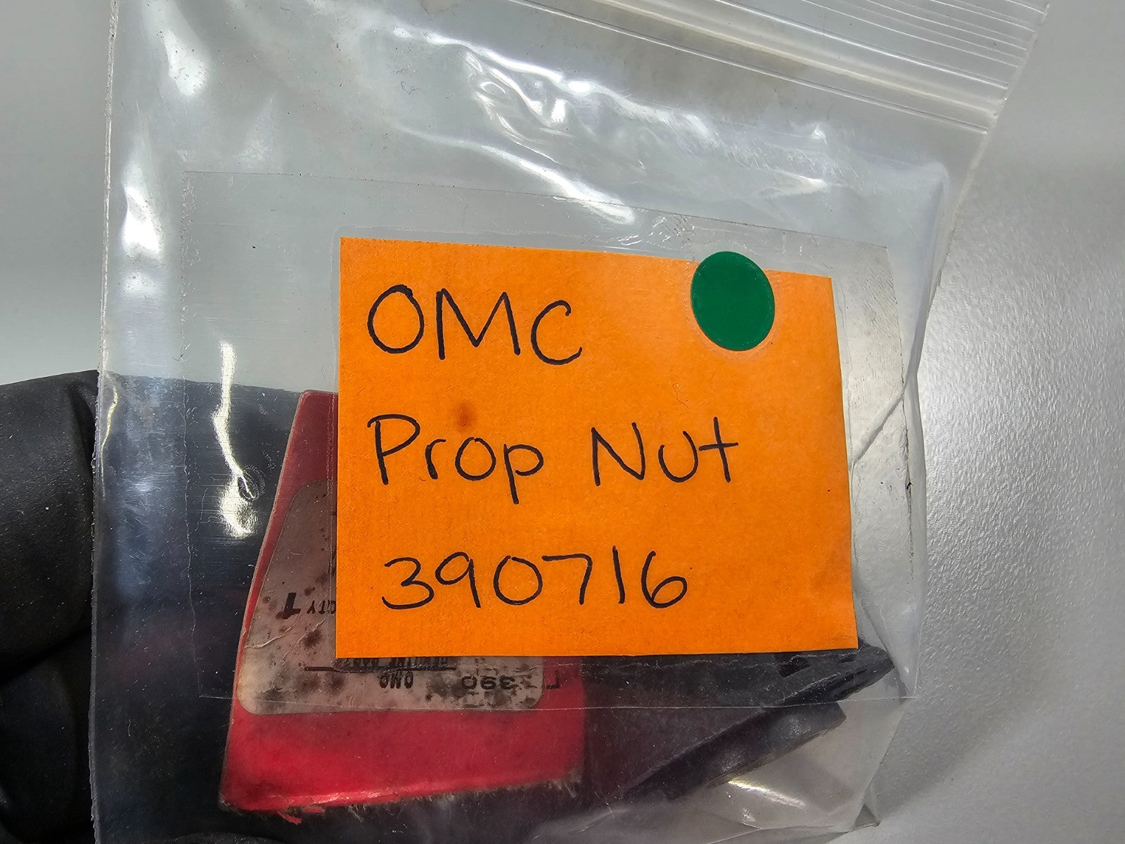 NEW OEM 390716 0390716 OMC Johnson Evinrude Prop Nut 0810