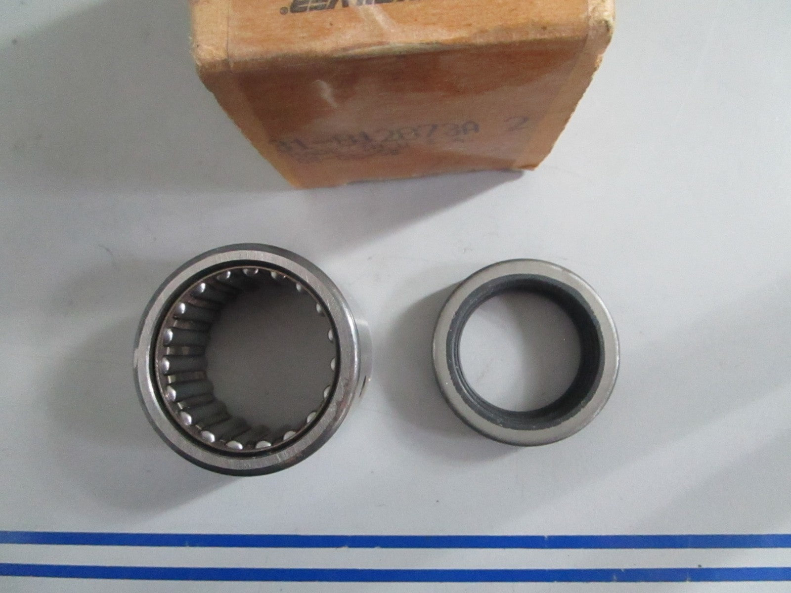*NEW OEM* 0820 Mercury Quicksilver Bearing/Seal Kit 31-812873A2