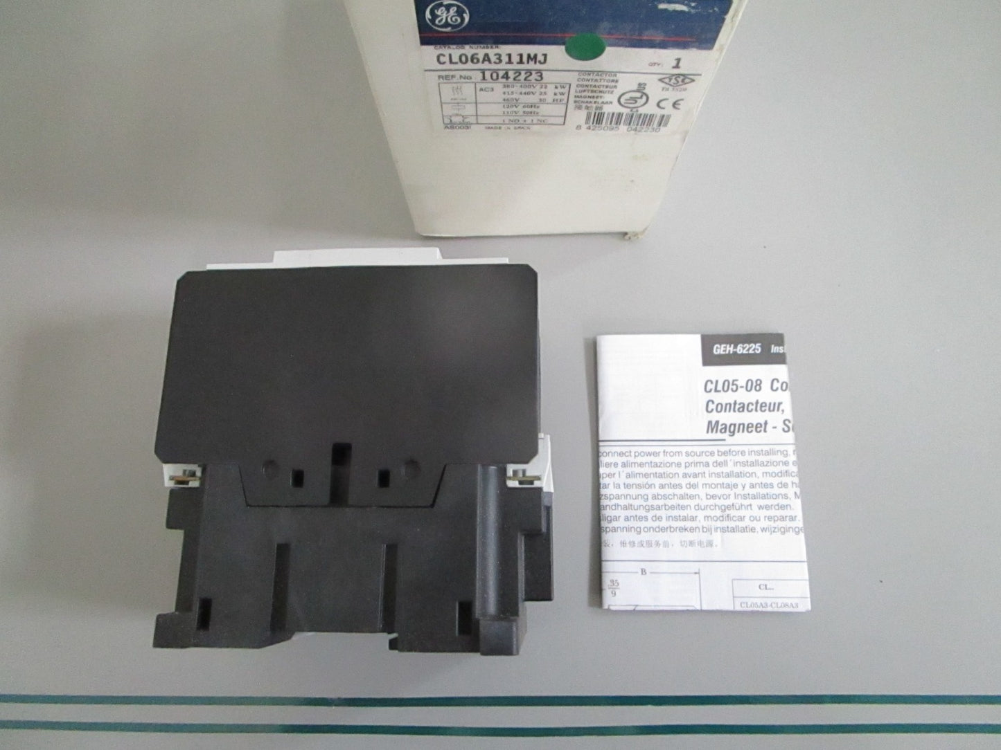 GE CL06A311MJ IEC Contactor 3P 48A 30HP 460V 120V Coil NOS NEW OEM 0820
