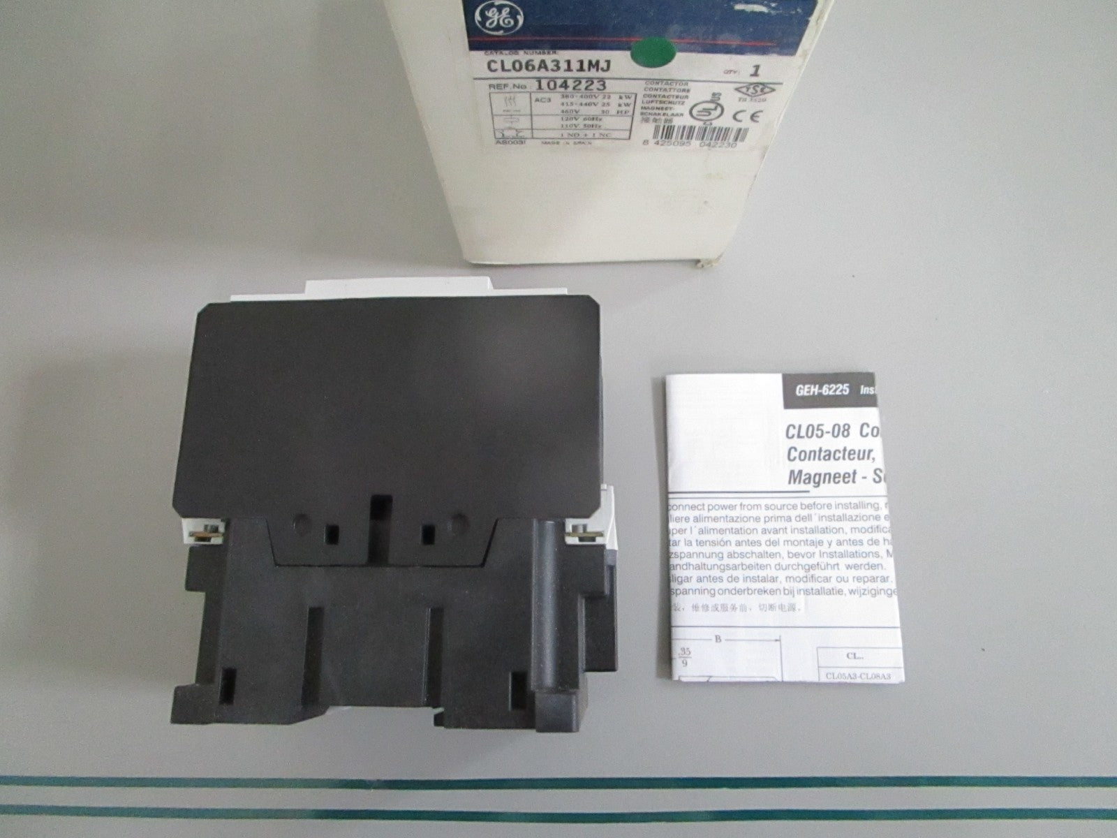 GE CL06A311MJ IEC Contactor 3P 48A 30HP 460V 120V Coil NOS NEW OEM 0820