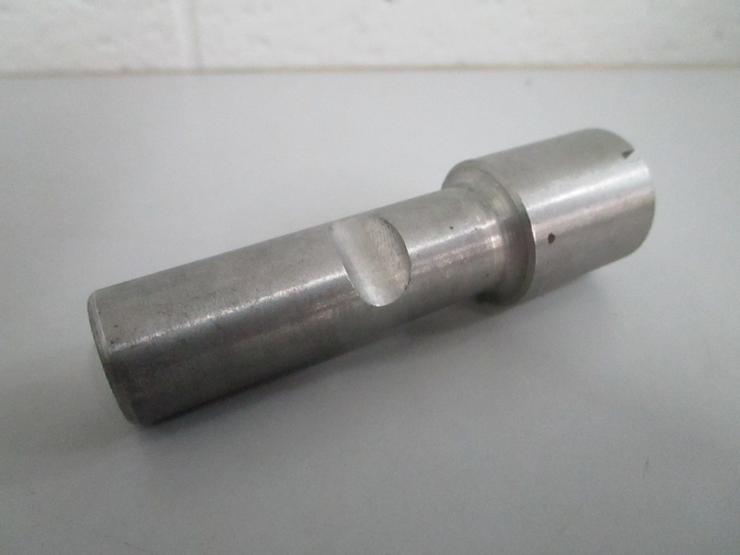 *NEW OEM* 0820 Volvo Penta Pivot Pin 850804