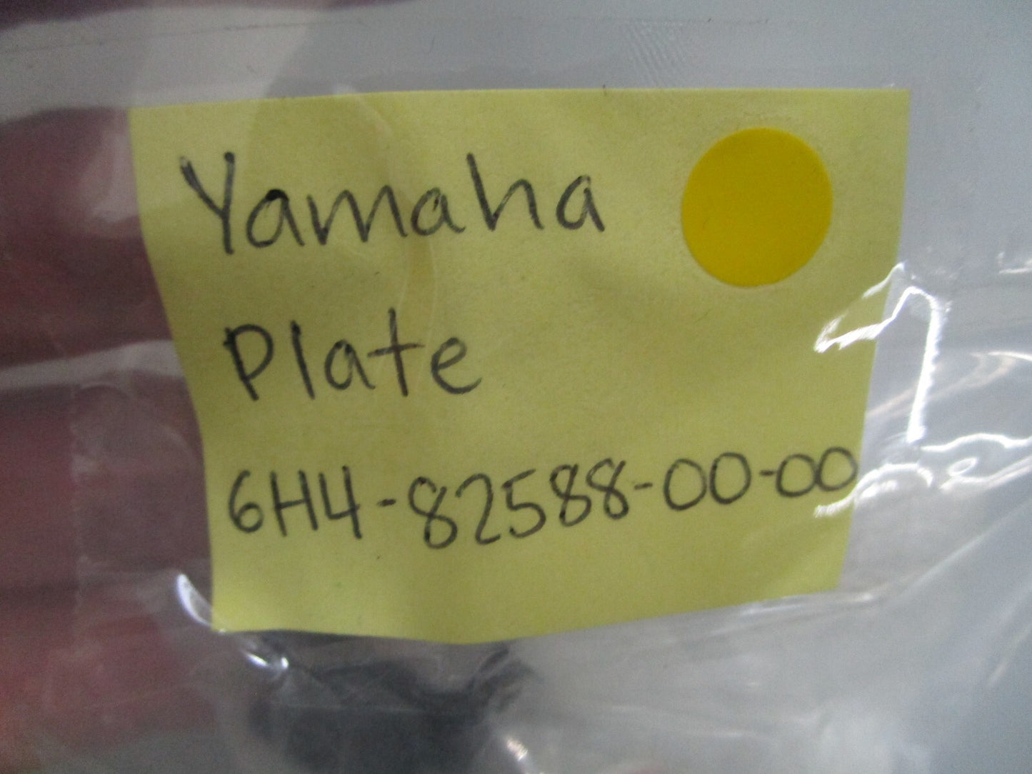 *NEW OEM* 0810 Yamaha Plate 6H4-82588-00-00