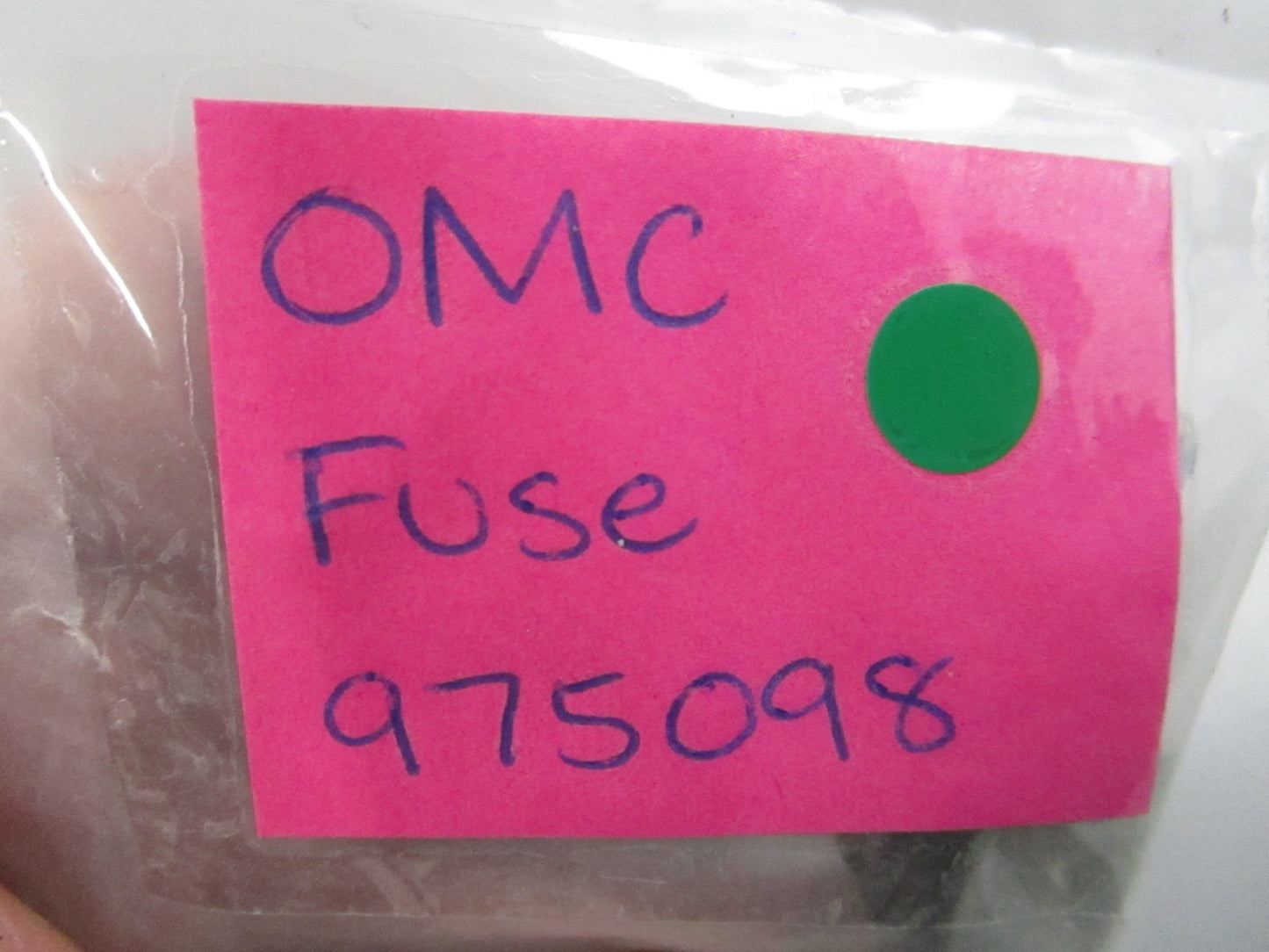 NEW OEM 975098 0975098 OMC Johnson Evinrude Fuse 0810