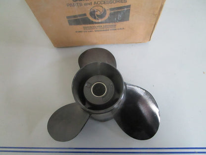 *NEW OEM* 0820 Mercury Black Max 10×17 Propeller 48-73144A45 73144-17