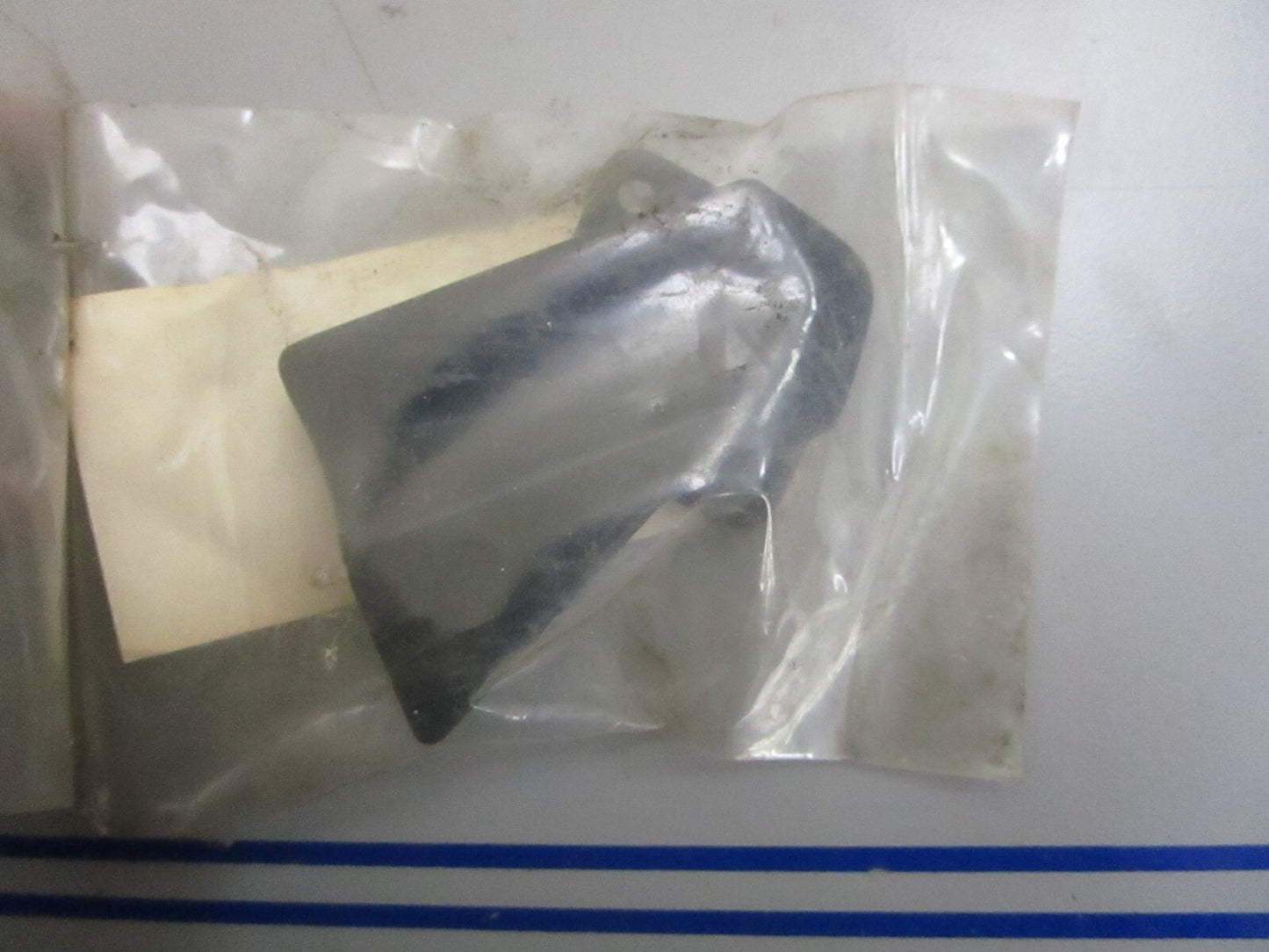 *NEW OEM* 0810 Mercury Force Carburetor Cover F521708