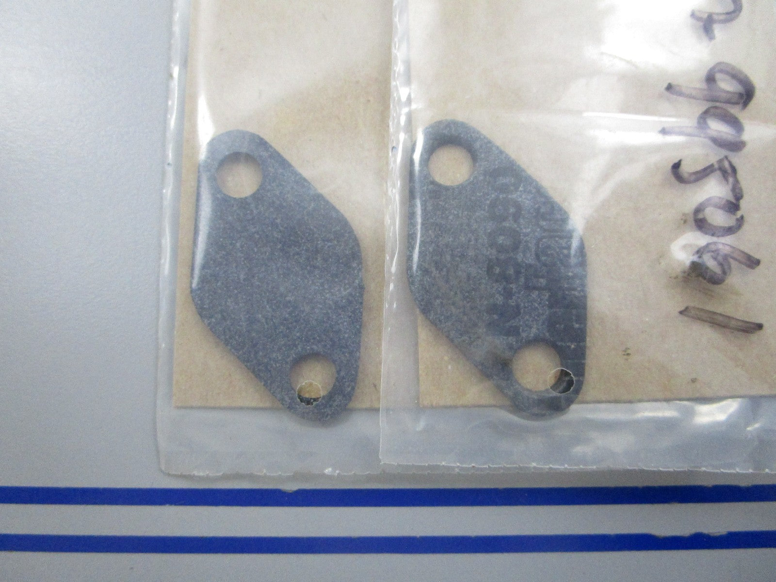 NEW OEM (LOT OF 2) 27-995061 Mercury Quicksilver Gasket 0810