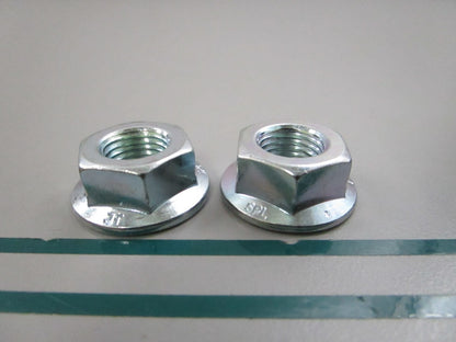 NEW OEM (LOT OF 2) 22746891 Volvo Penta Nut Retainer 0810