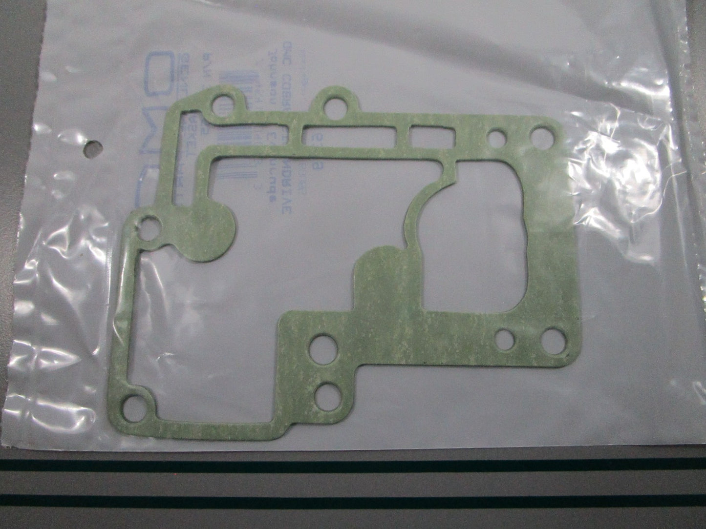 NEW OEM 313065 0313065 OMC Johnson Evinrude Gasket 0810