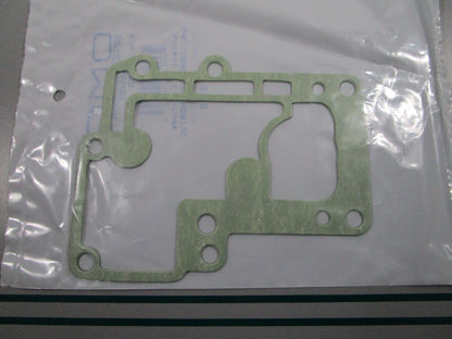 NEW OEM 313065 0313065 OMC Johnson Evinrude Gasket 0810
