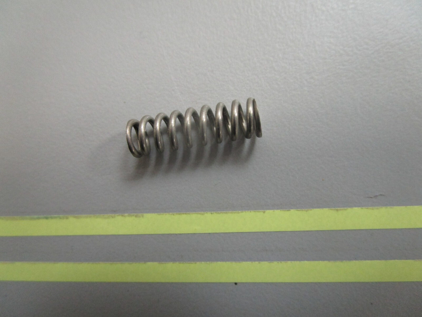 *NEW OEM* 0810 OMC Johnson Evinrude Detent Spring 316505 0316505