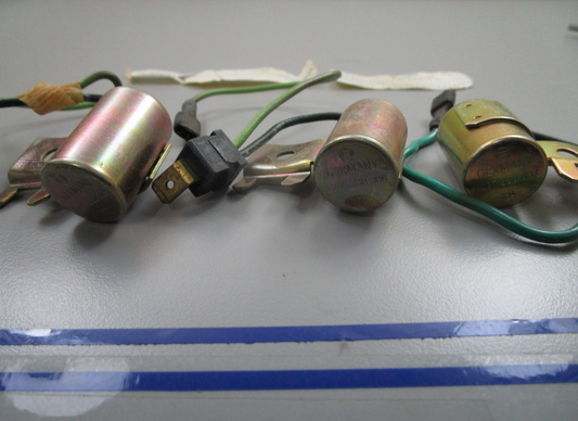 *NEW OEM* (LOT OF 3) 0810 Volvo Penta Capacitor 834545