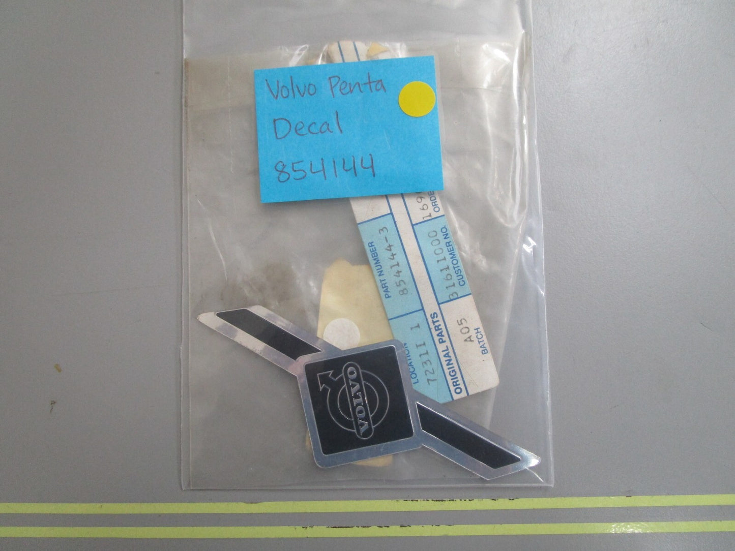 *NEW OEM* 0810 Volvo Penta Decal 854144