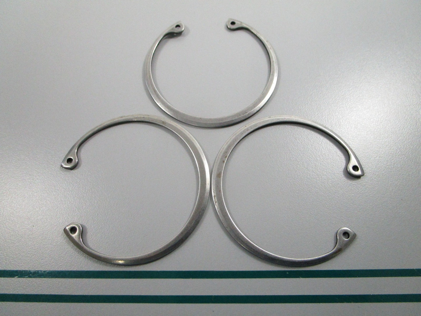NEW OEM (LOT OF 3) 308628 0308628 OMC Johnson Evinrude Retaining Ring 0810