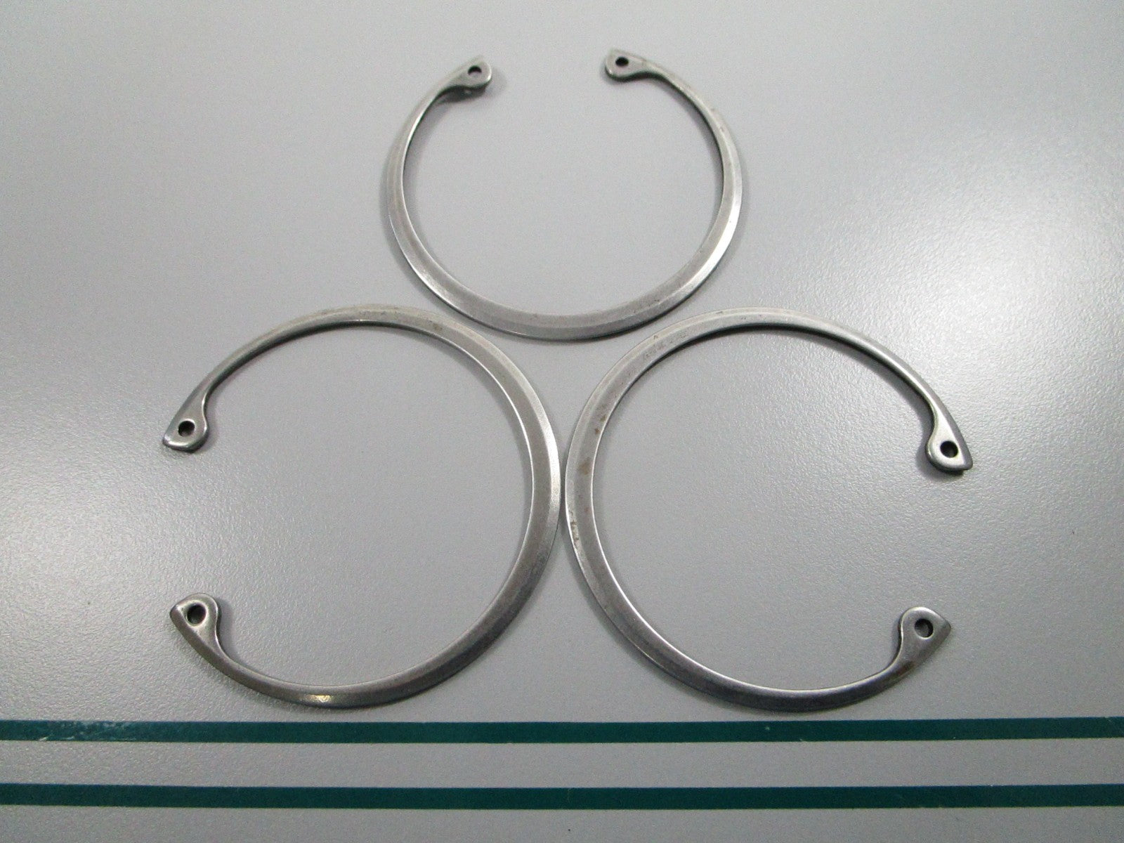NEW OEM (LOT OF 3) 308628 0308628 OMC Johnson Evinrude Retaining Ring 0810