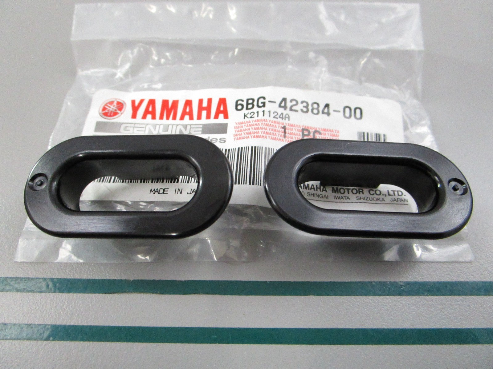 NEW OEM (LOT OF 2) 6BG-42384-00-00 Yamaha Cap Seal 0810