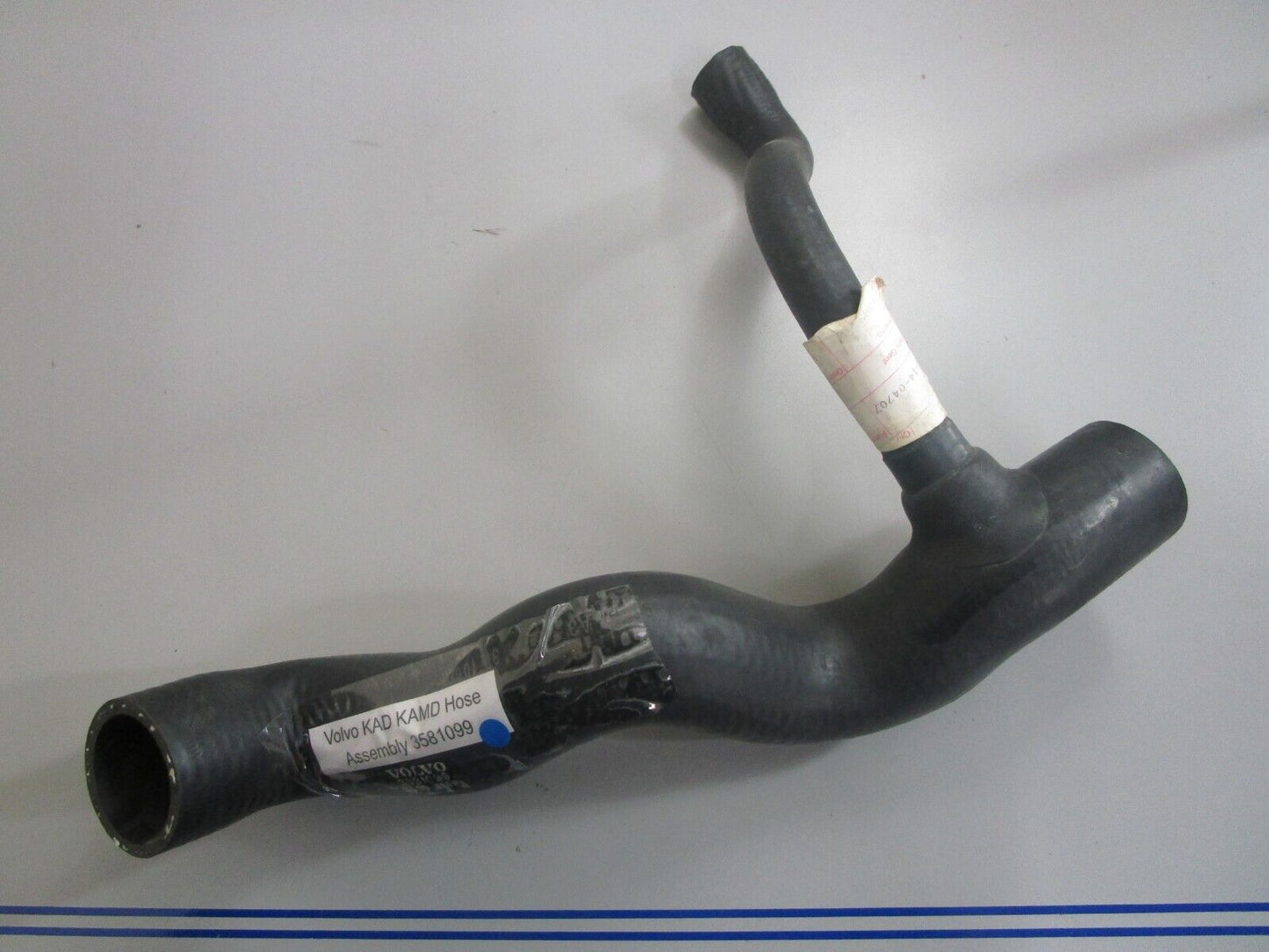 *NEW OEM* 0820 Volvo Penta KAD KAMD Hose Assy 3581099