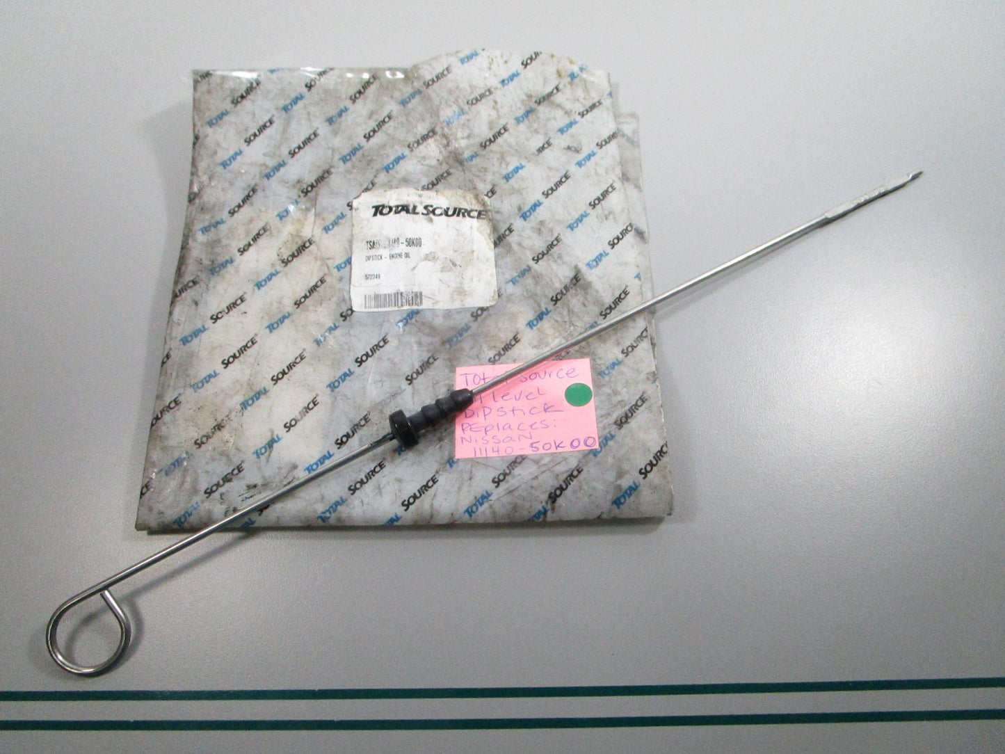 NEW 11140-50K00 Replaces: Nissan Total Source Oil Lever Dipstick 0810