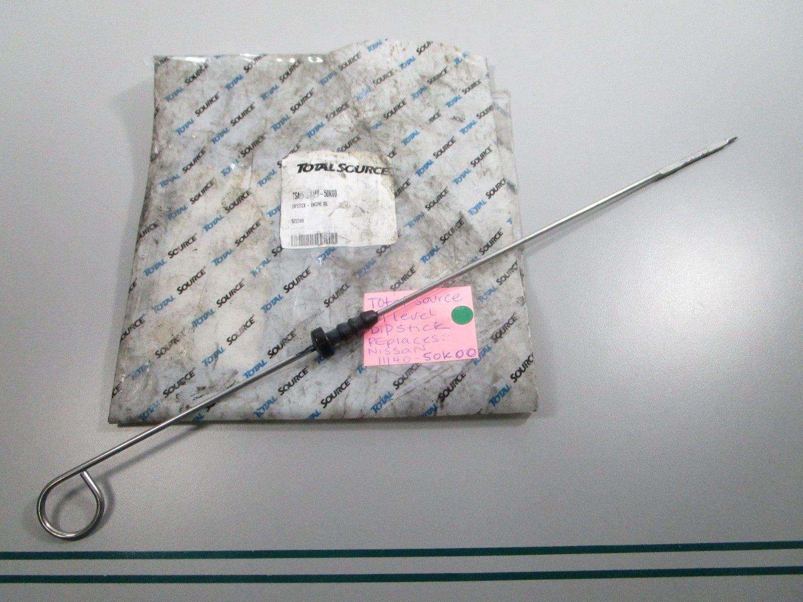 NEW 11140-50K00 Replaces: Nissan Total Source Oil Lever Dipstick 0810