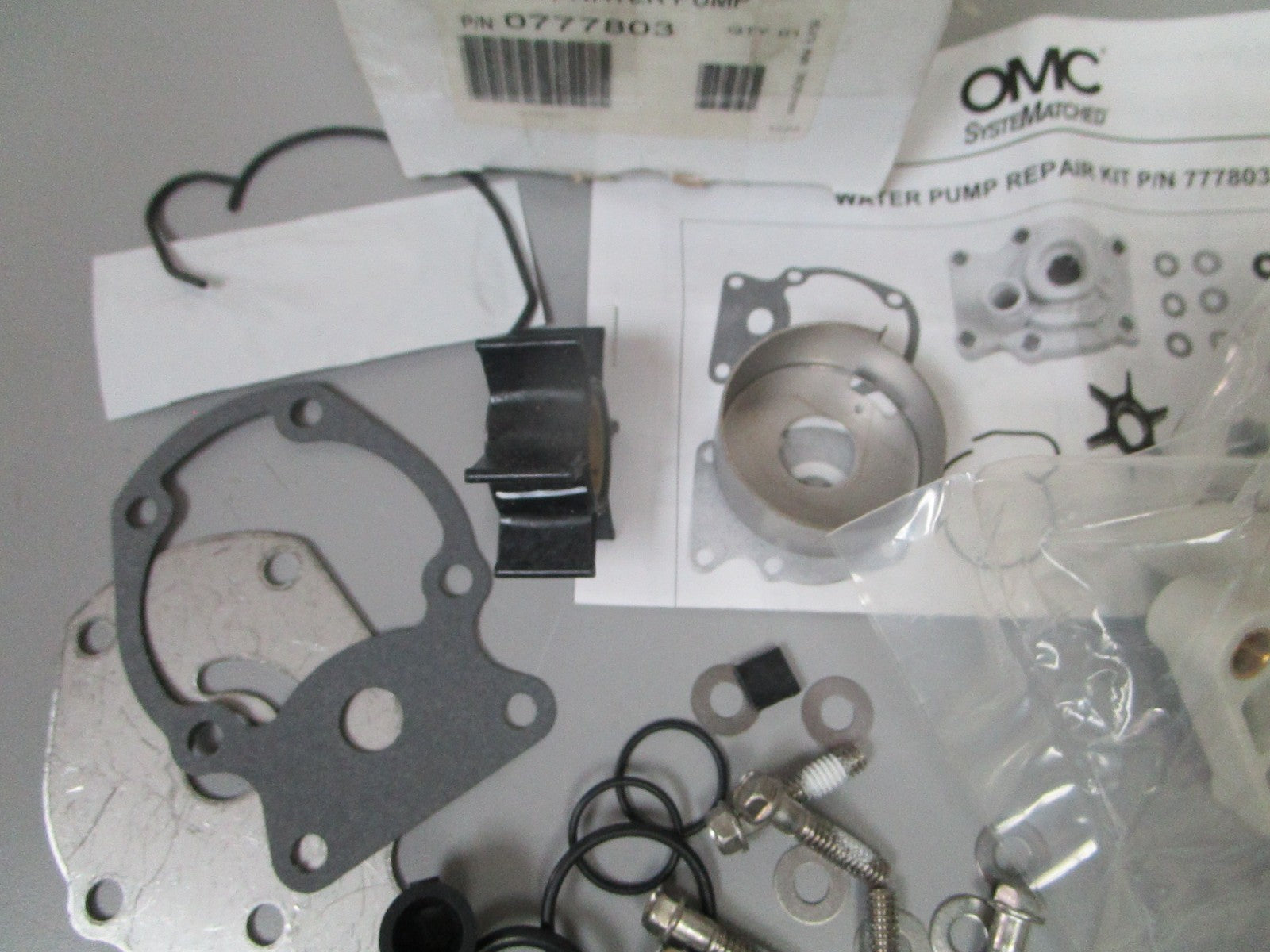 NEW OEM 777803 0777803 OMC Johnson Evinrude Water Pump Kit Assembly 0720