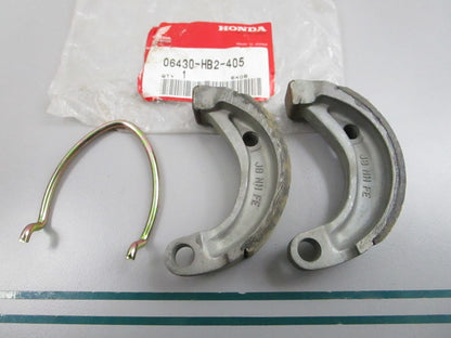 NEW OEM 06430-HB2-405 Honda Brake Shoe Set 0810