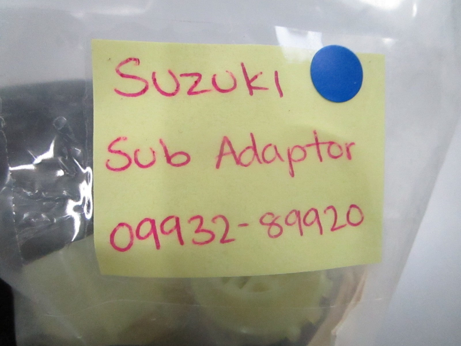 *NEW OEM* 0810 Suzuki Sub Adaptor 09932-89920